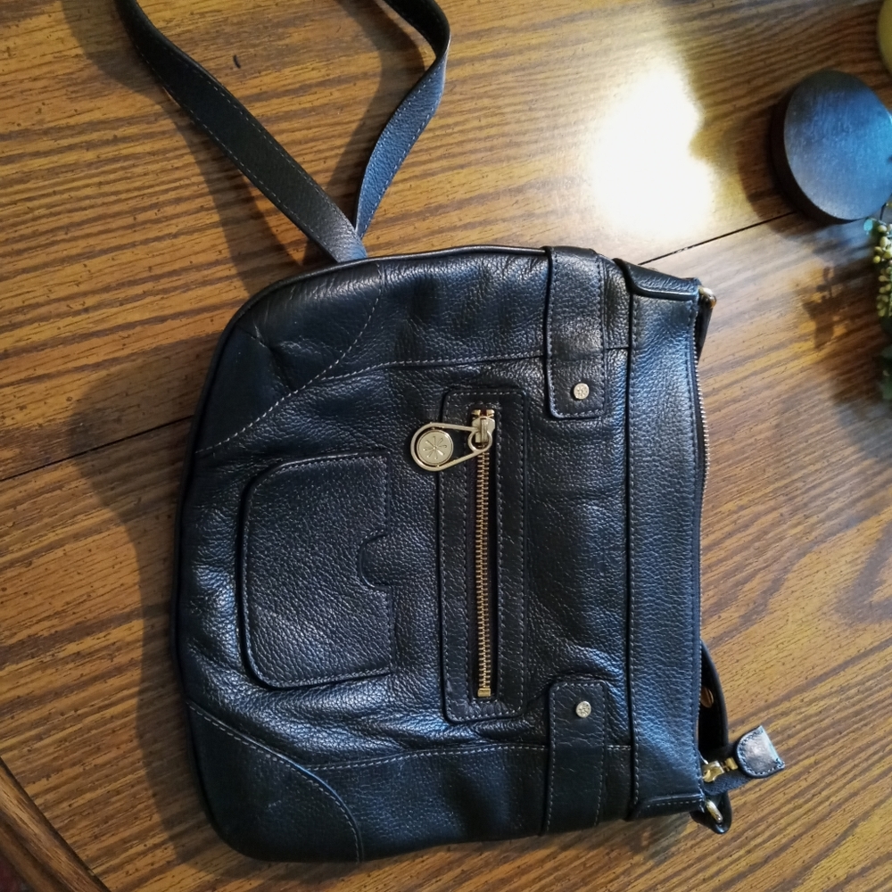 Black leather Isaac Mizrahi crossbody bag